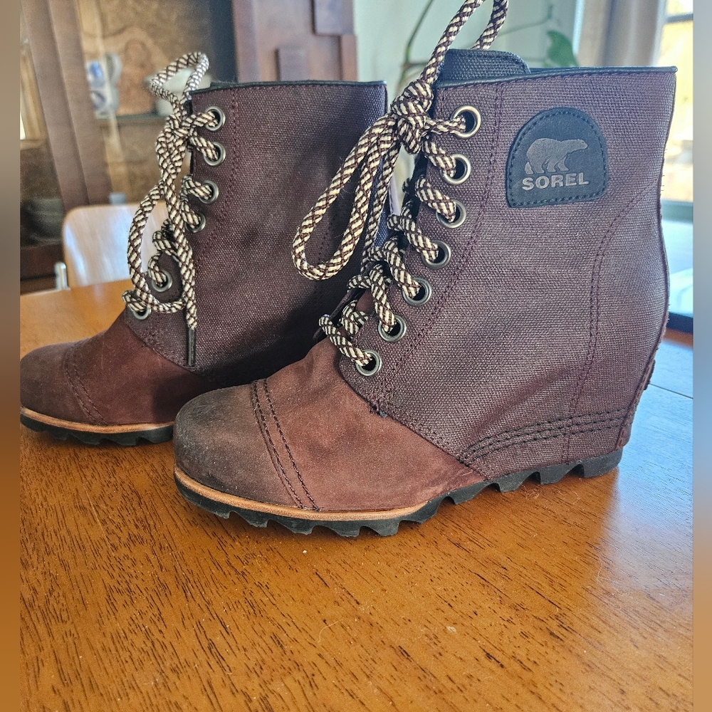Sorel PDX Cattail Wedge Bootie Size 7